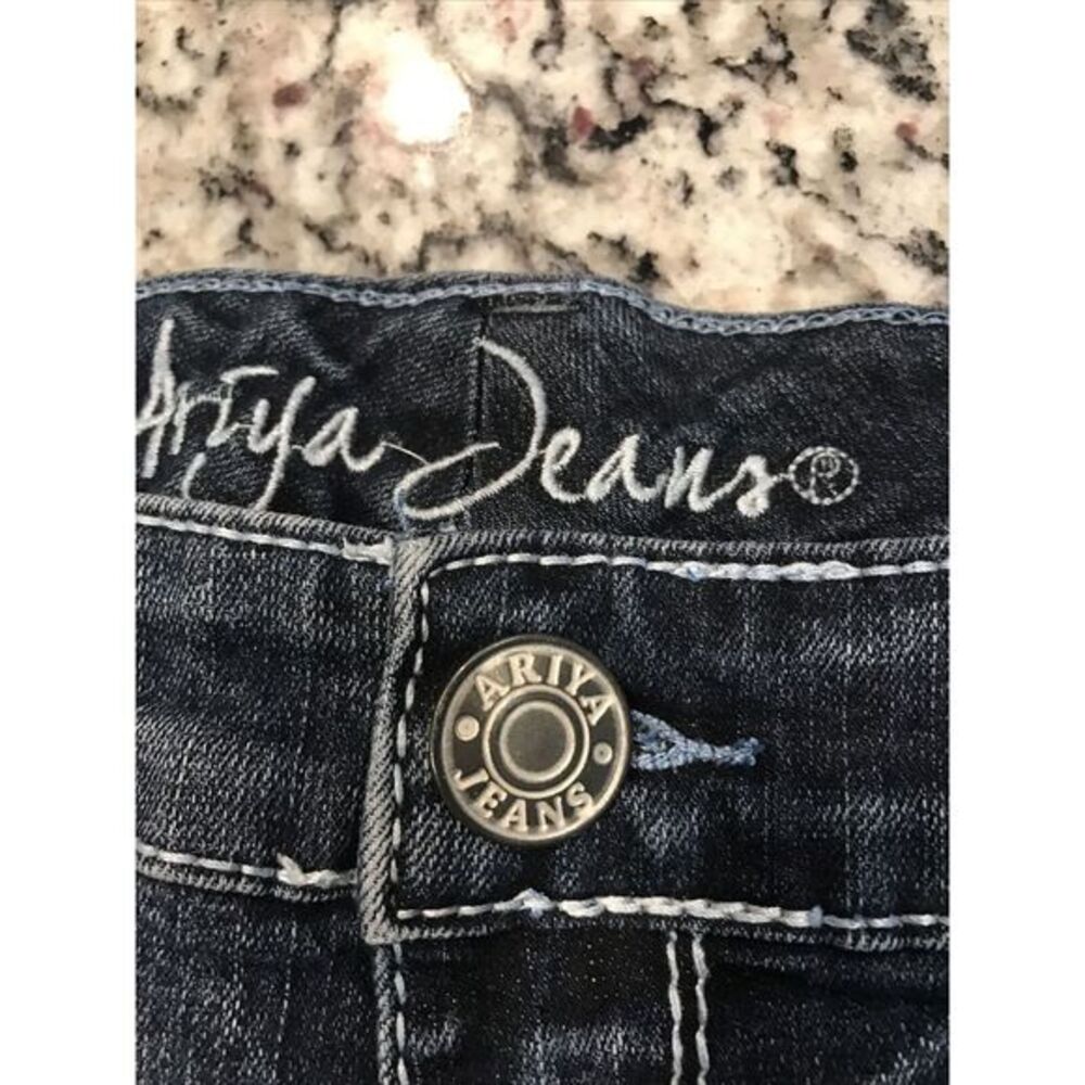 Ariya Jeans Women's Short Shorts,‎ Bootie Shorts, 5/6 - Picture 9 of 11